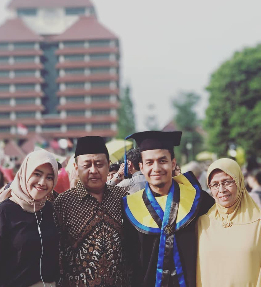 Wisuda S1 Matematika UI